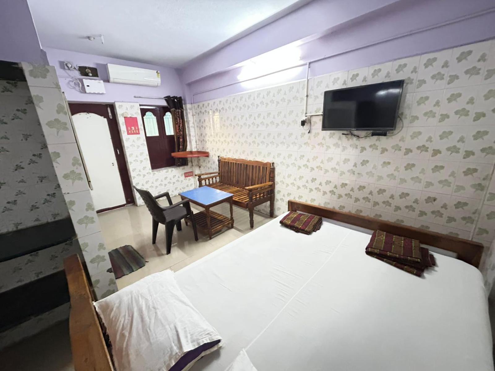Meera Lodge تشيدامبارام المظهر الخارجي الصورة
